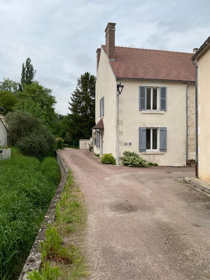 Logis Du Faubourg Petite Maison De Charme, Tranquille, Calme Et Lumineuse Val-de-Mercy Zewnętrze zdjęcie